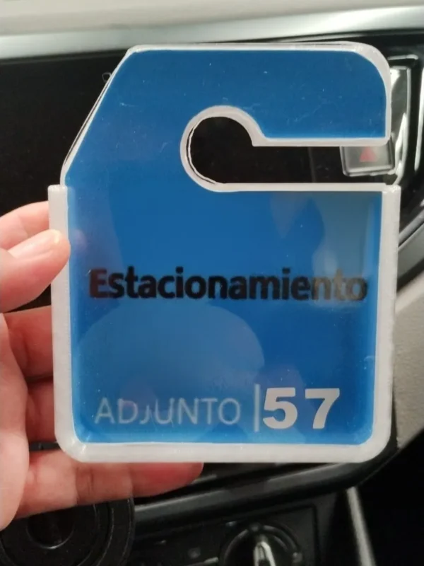 Porta Marbete para Auto STL – 119 x 95 mm | 2 Modelos para Impresión 3D